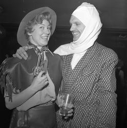 Kronprinsens gate 17, Oslo, 29.01.1956. Karneval i Ingeniøre