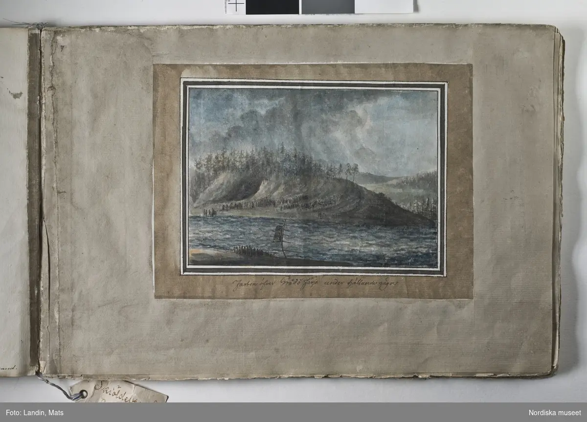 Album med titeln "Resan till Dalarna 1794". Akvareller utförda av greve Anders Fredrik Skjöldebrand (1757-1834) Falu koppargruva