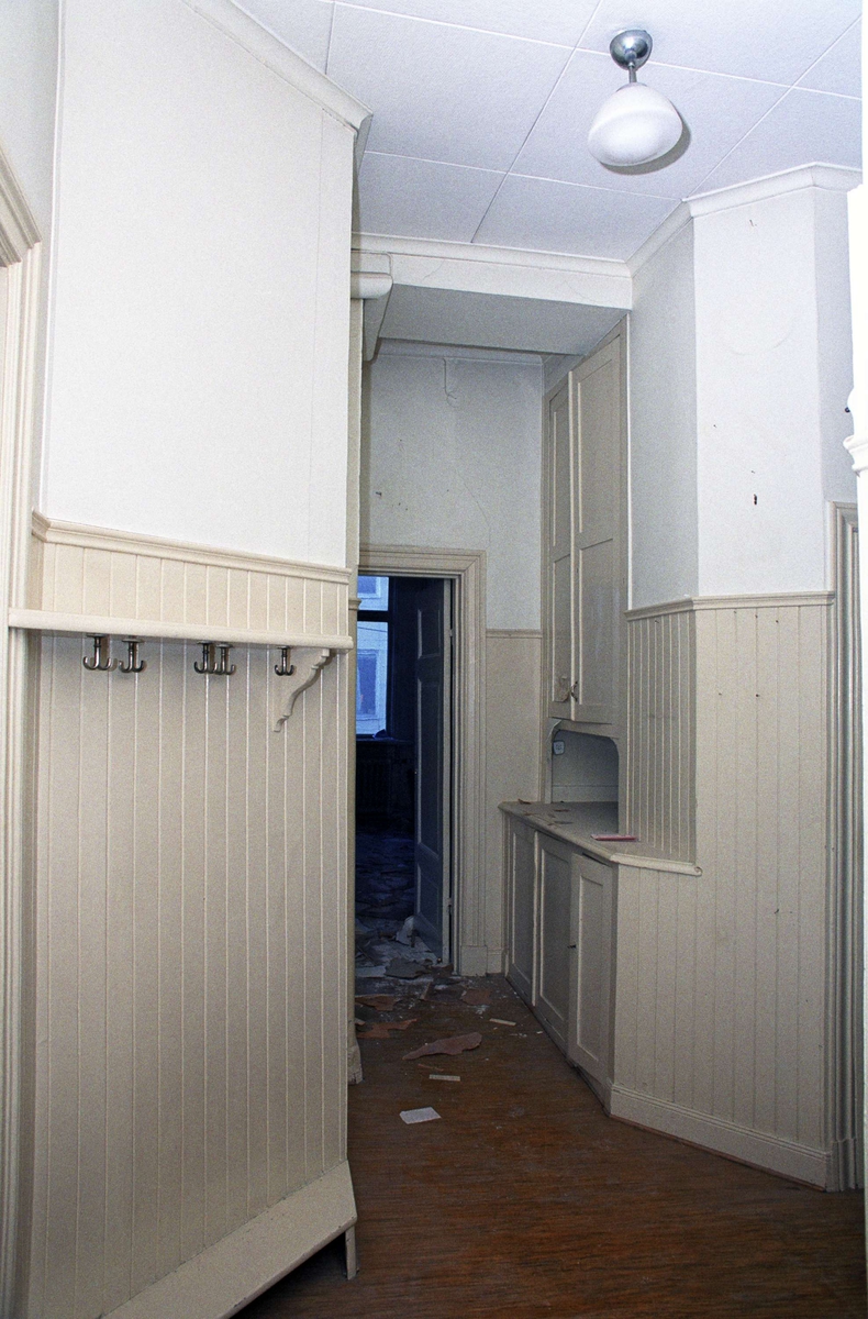 Serveringsrum, rum 317, Schylla, kvarteret Kaniken, Drottninggatan 8, Uppsala 1994