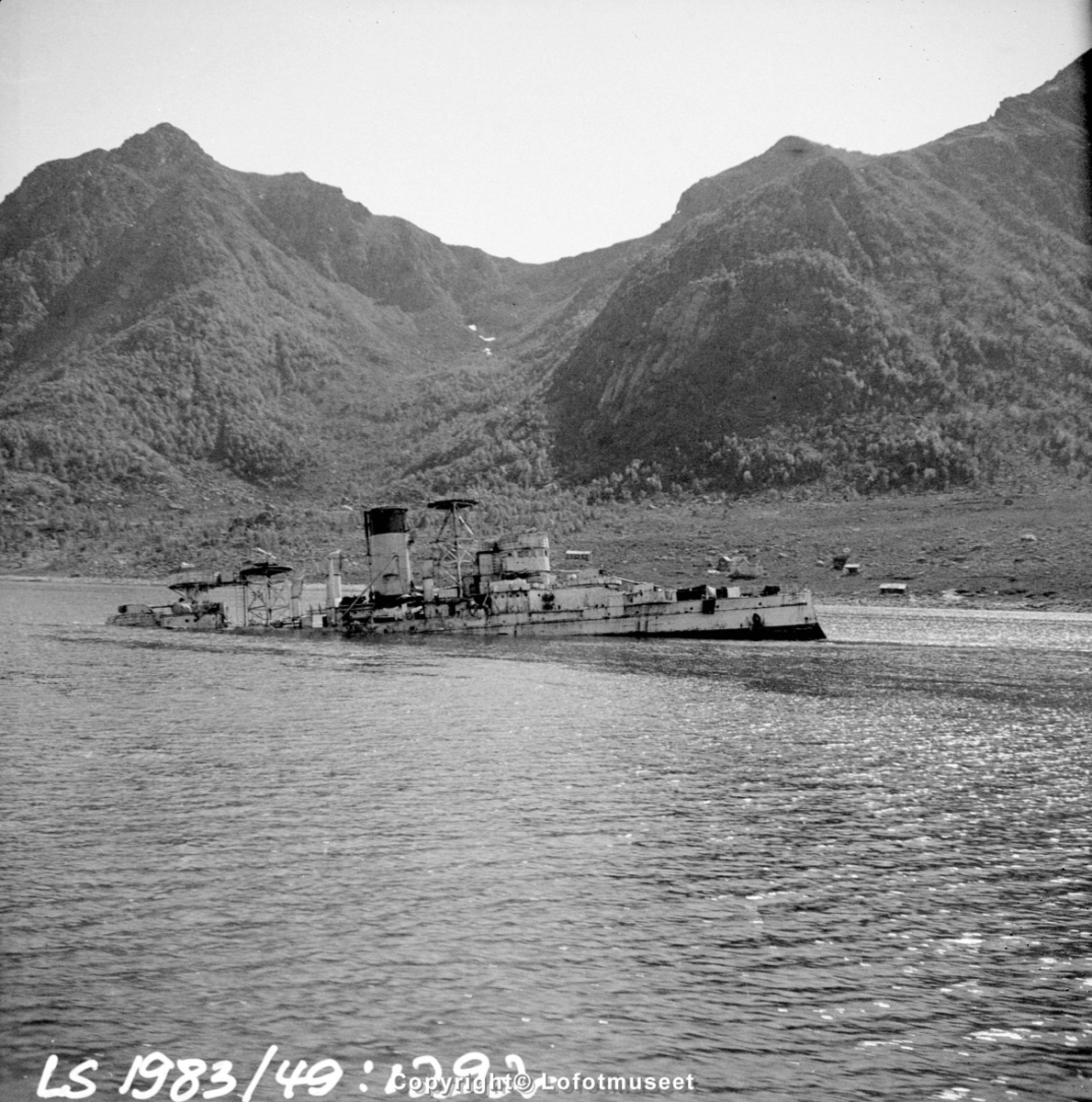 Panserskipet "Tordenskjold" havarert i Molldøra.