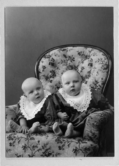 Rosa och Irma Bohlin 1916