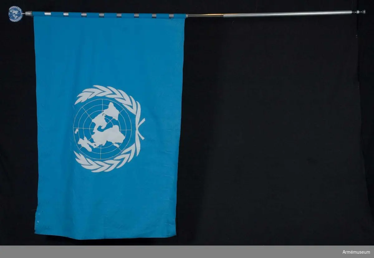 Fanspetsen är FN-märket.
