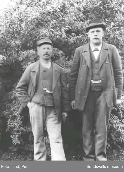 Alby 1898. Två män.