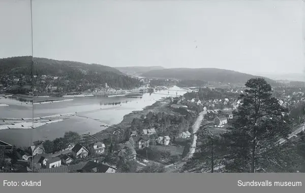 Svartviksbukten och Ljungans utlopp. Harabergsbron, byggd så att den skulle kunna göras öppningsbar om det blev nödvändigt.