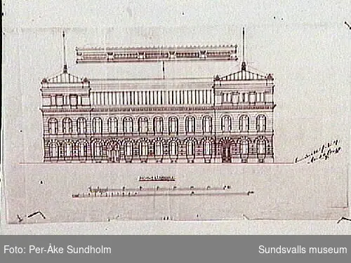Ritningar från ombyggnaden 1889 utförda av Andreas Bugge. Sidofasad. Stadshuset 1, Sundsvall stad.