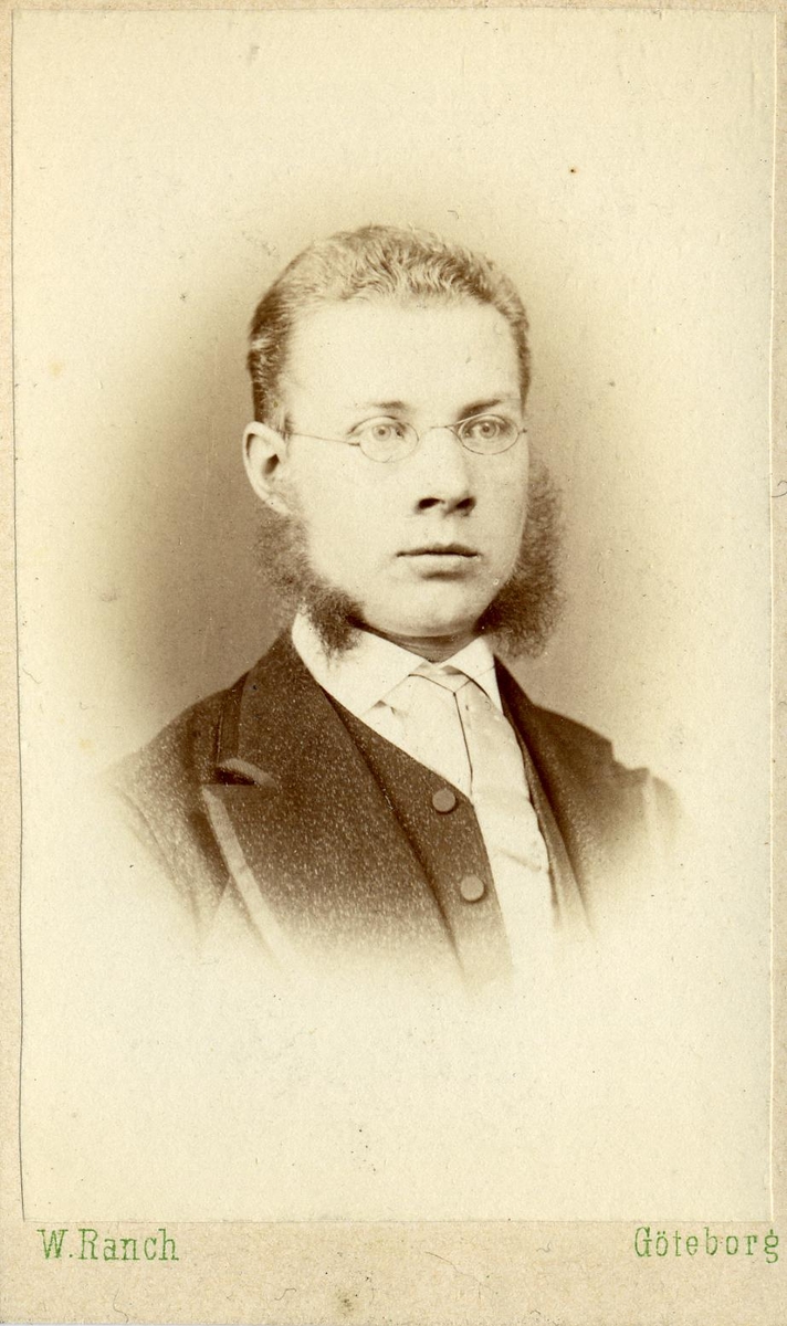 Porträtt av Daniel Brisman, postmästare i Herrljunga. 