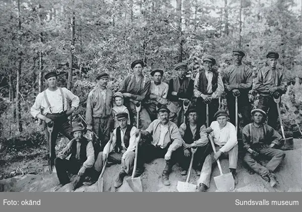 Anläggningsarbetare, möjligen AK-arbetare, 1920-talet, Tuna eller Attmar.