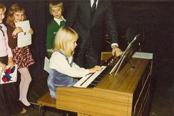 Festival i Speilet kino, høsten 1972. Yamaha musikkskole i F