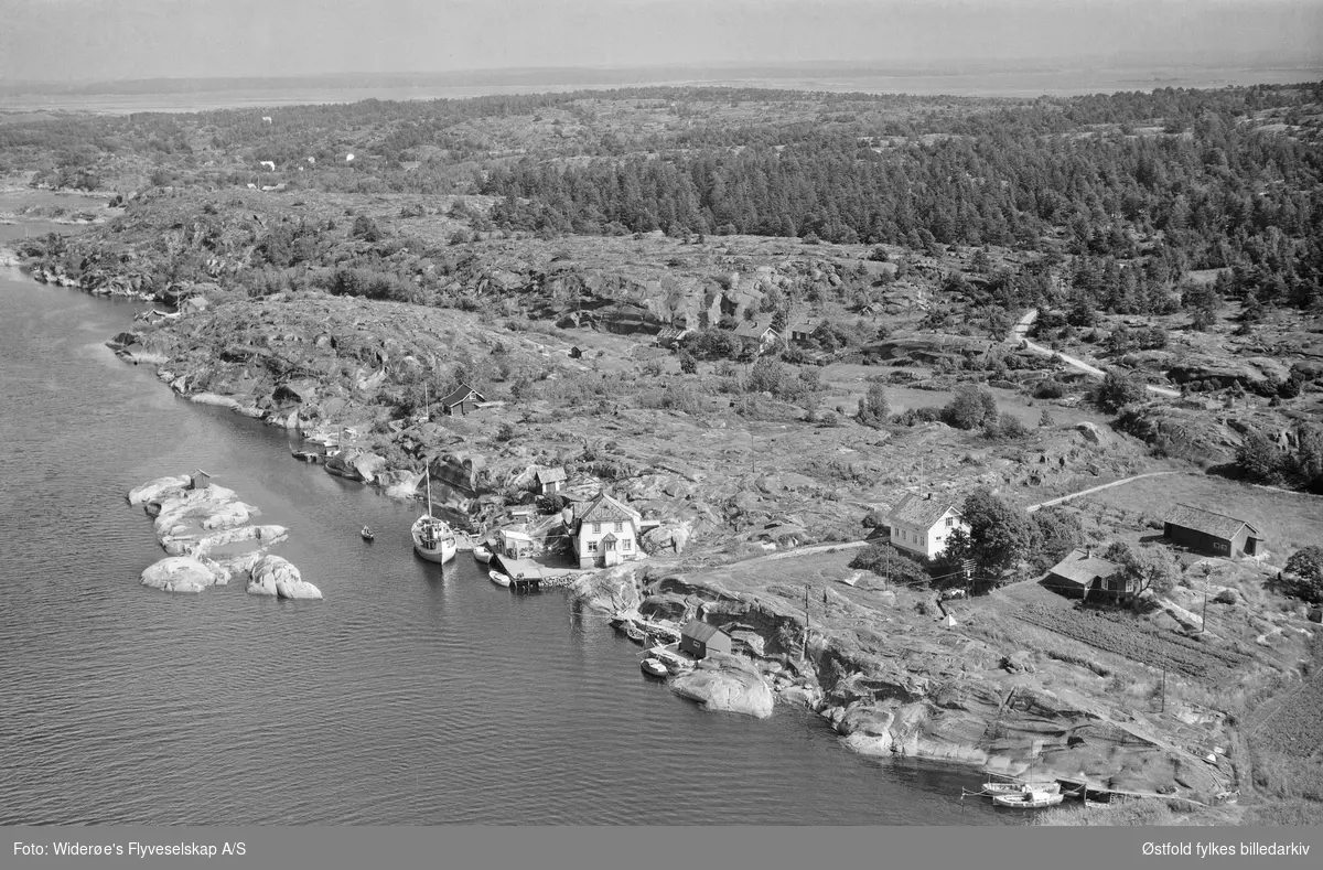 Nygård på Spjærøy, Hvaler juli 1957, flyfoto/skråfoto.