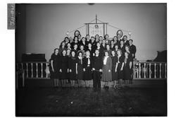 Gruppebilde av Godtemplarkoret i Levanger 1941