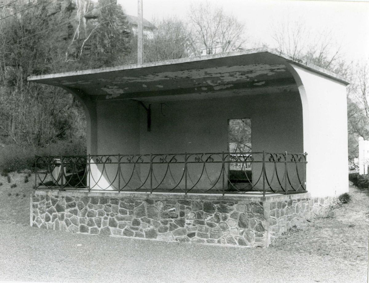 Scenen i Biørnsborgparken.  Ca. 1980. Revet.