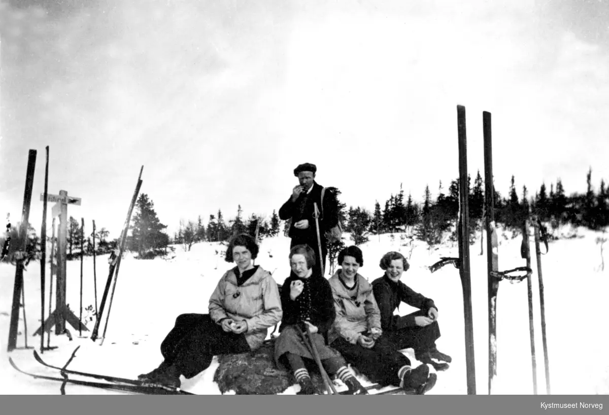 Ukjente personer på skitur