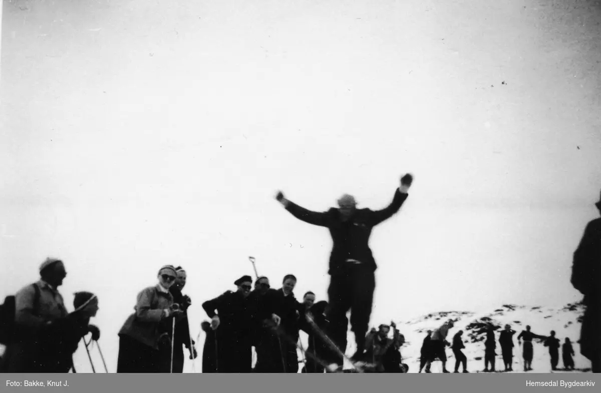 Jørgen Ringsaker i svevet, kring 1950.