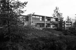 Selvaag Bygg A/S. Vestli barneskole 12/11-72