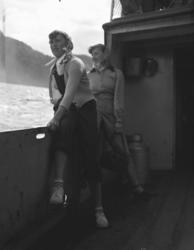 Vardens arkiv. "Fra Telemarksbåtene" 08.07.1953