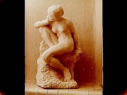Statyett: en naken kvinna.
Grosshandlare Ivar Lindmark