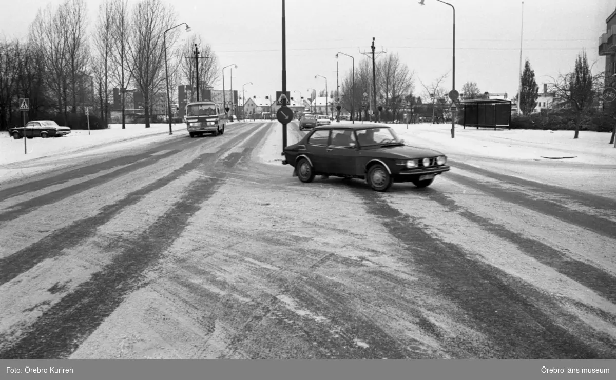 Trafikfällor 31 januari 1978. 
Korsningen Rudbecksgatan-Hagmarksgatan.