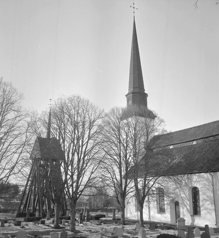 Glanshammars kyrka, exteriör.
1 november 1941.