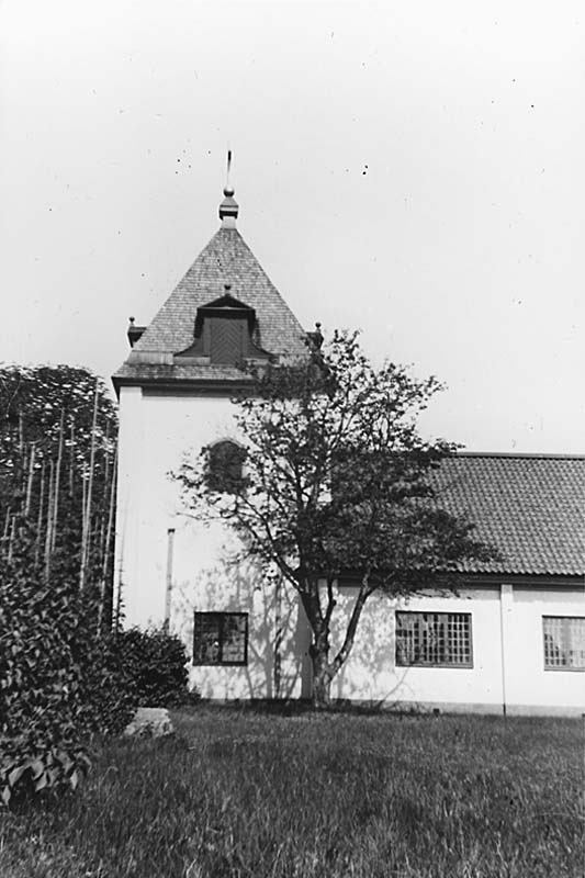Olshammars kyrka (Birgittakyrkan) och Brigittas sten.