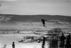 Lillehammerrennene, Gamle Lysgårdsbakken 1928. 
Lysgård i b
