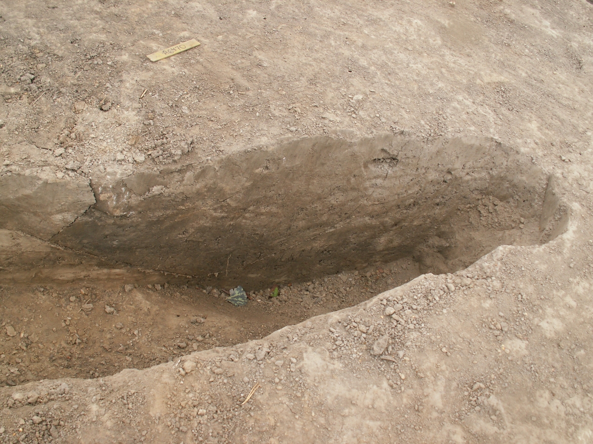 Arkeologisk slutundersökning, Raä 432, A6470 nedgrävning, Fansta, Bälinge socken, Uppland, 2006