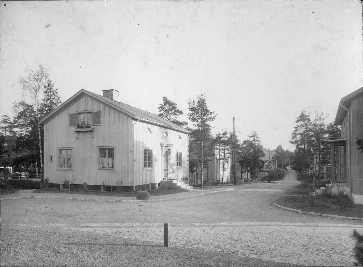 Bygge och Bo-utställningen i Äppelviken, Bromma, 1928. Hus nr 12, 4 rum och kök.