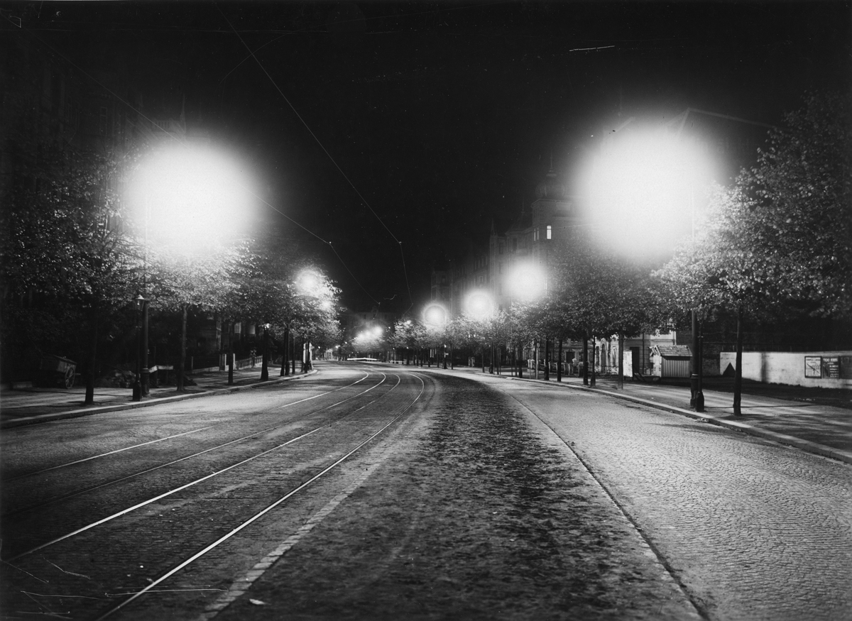AB Stockholms Glödlampfabrik. Holophane gatubelysning i Norrköping 1927.