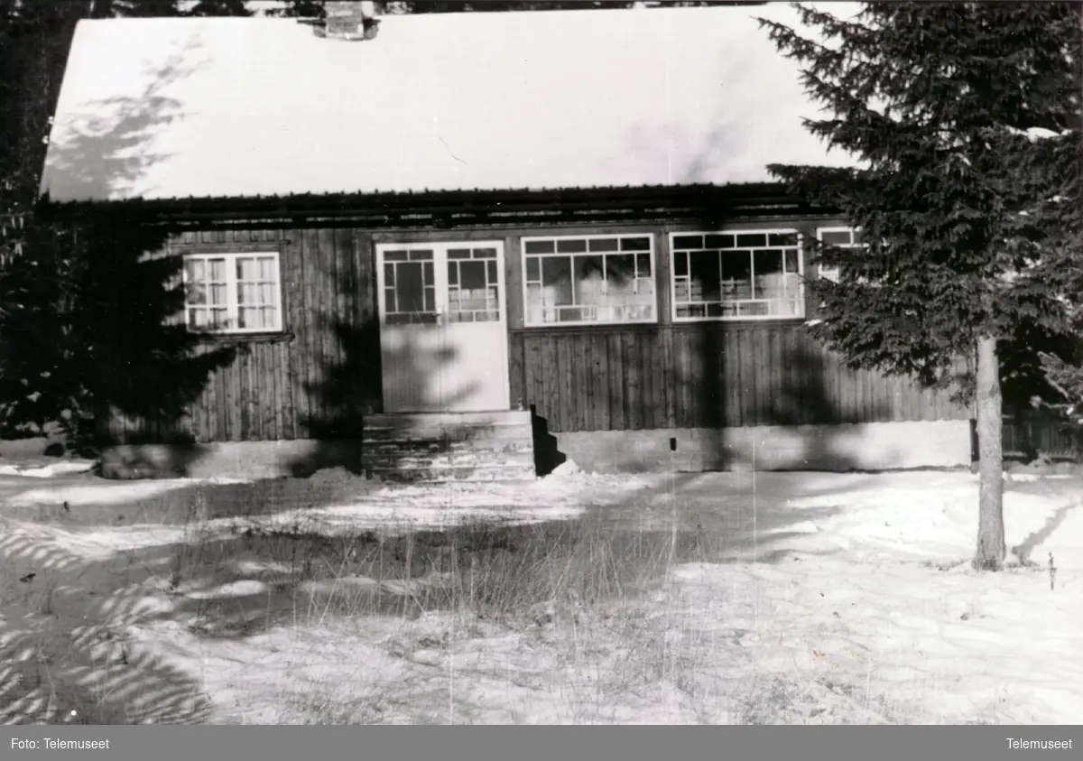 Hytta "Tusenbein" i Vangsåsen,  ca 1950