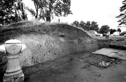 Arkeologisk utgraving av Borgs byvoll mot St. Mariegate i Sa