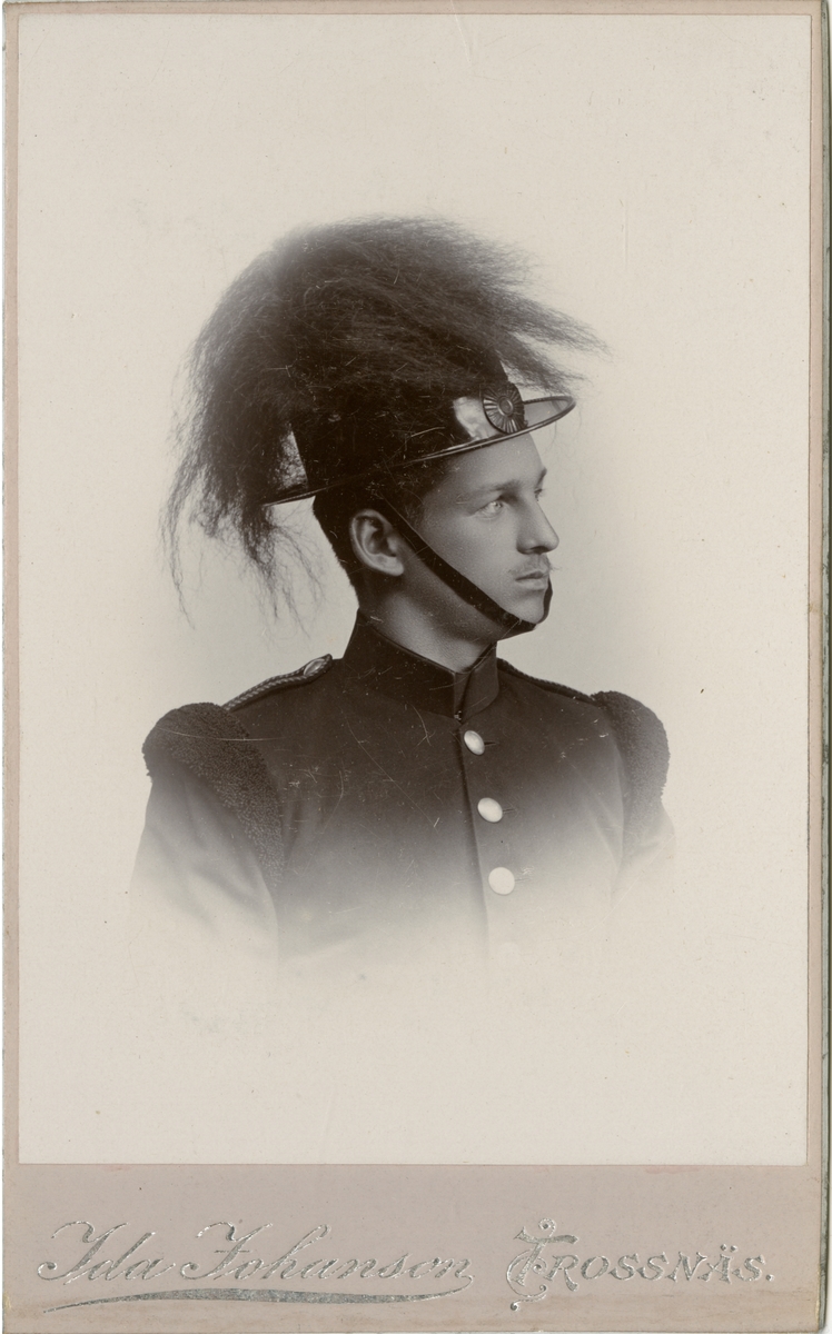 Porträtt av E. Karleson, volontär vid Värmlands fältjägarkår I 26.
