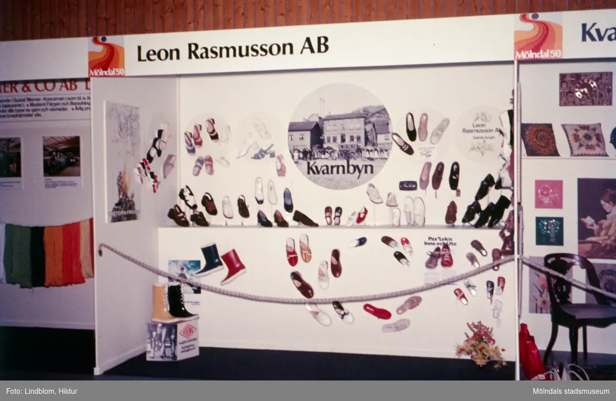Leon Rasmusson AB:s monter vid en utställning i idrottshuset i Mölndal, 1970-tal.

För mer information om bilden se under tilläggsinformation.
