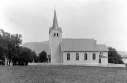 Fra Nordmøre Museum si fotosamling. - Dette er Gjemnes kirke