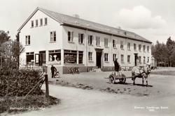 Postkort ";1035"; med motiv fra Herredshuset i Surnadal komm