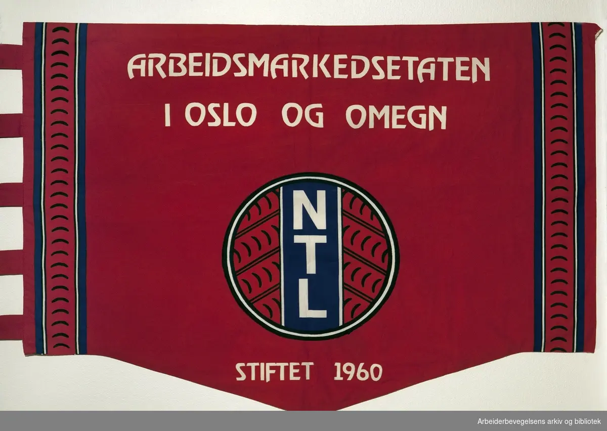 Norsk tjenestemannslag avd. 105 - 2.Stiftet 1960..Forside..Fanetekst: Arbeidsmarkedsetaten i Oslo og omegn.NTL Stiftet 1960
