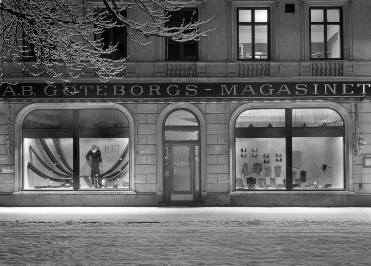 Göteborgs–Magasinet med butik på Kungsgatan 18 året 1937.