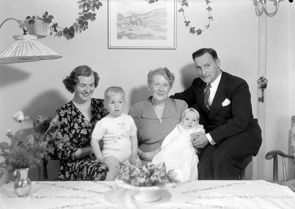 Morten Stang Hoff sin barnedåp, Skyåsveien.