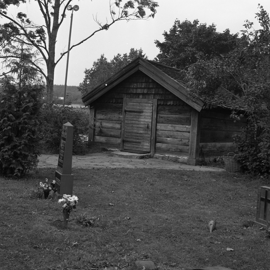Kyrkladan vid Örs kyrka. 23 augusti 1964.  Fotograf: Sam Selling
