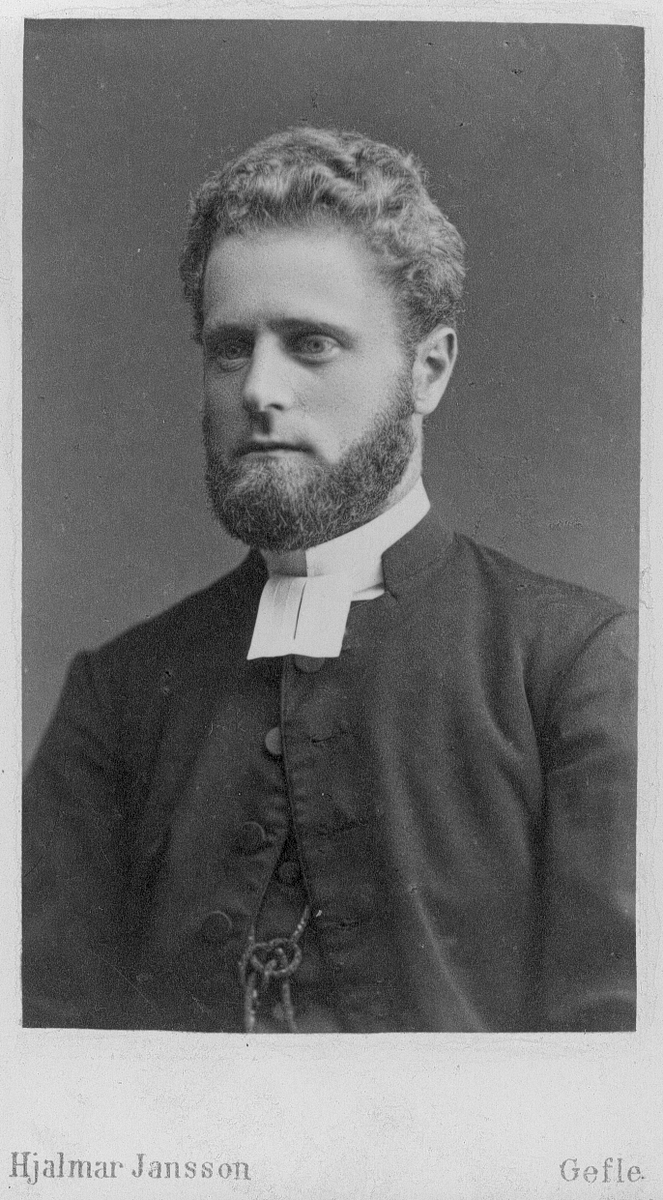 Emil Gustaf Arrhenius (1850-1882), predikant i Evangeliska fosterlandsstiftelsen, åkte till Afrika 1880 där han sedan dog 1882.
Han var förlovad med Eva Maria Lennstrand (1864-1888).