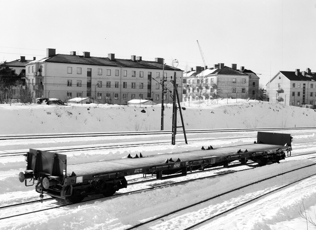Gävle Vagnverkstad AB, 11 mars 1971
Järnvägsvagn
Muréngatan i bakgrunden

