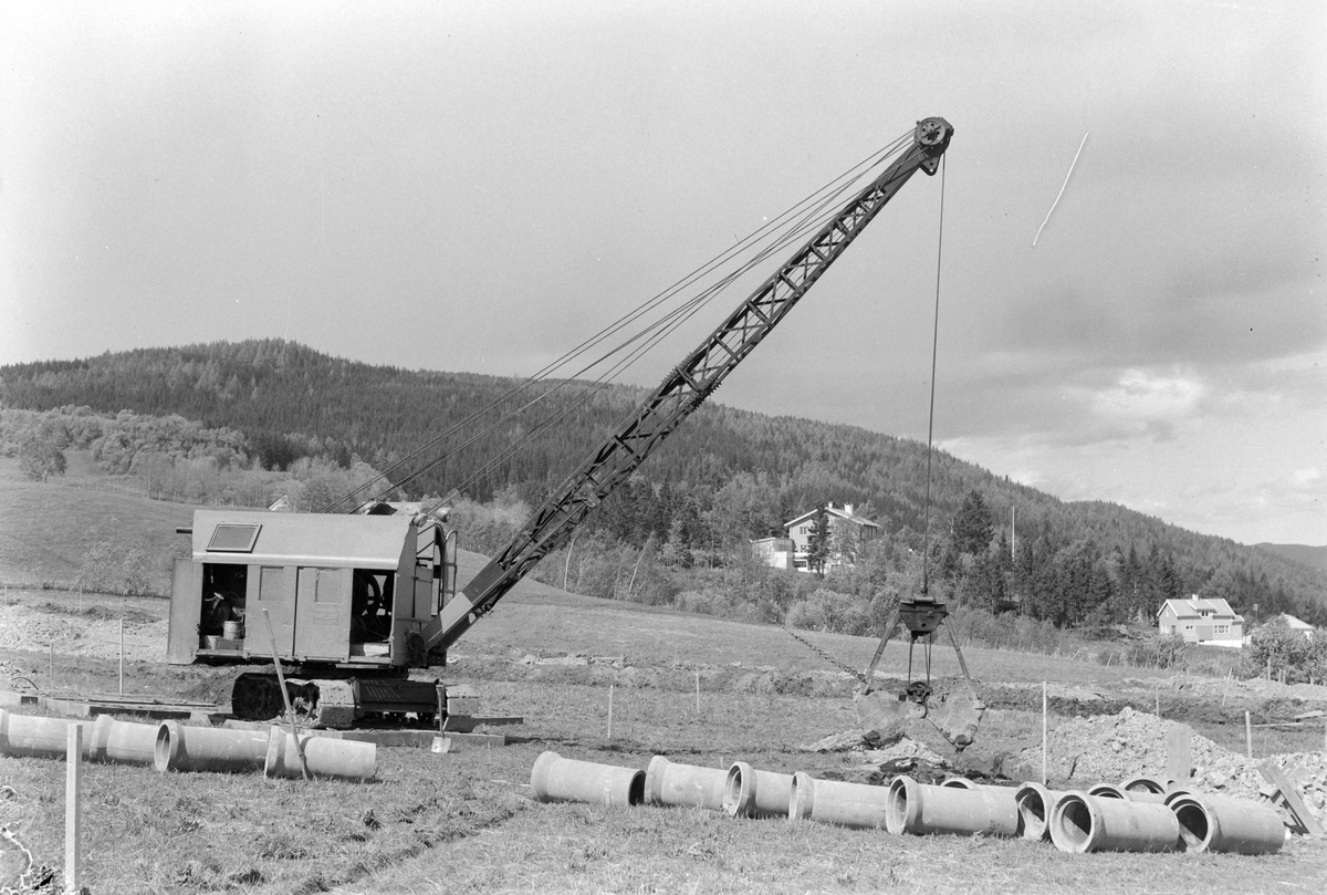 Byggevirksomhet forskjellige steder i utkanten av Trondheim