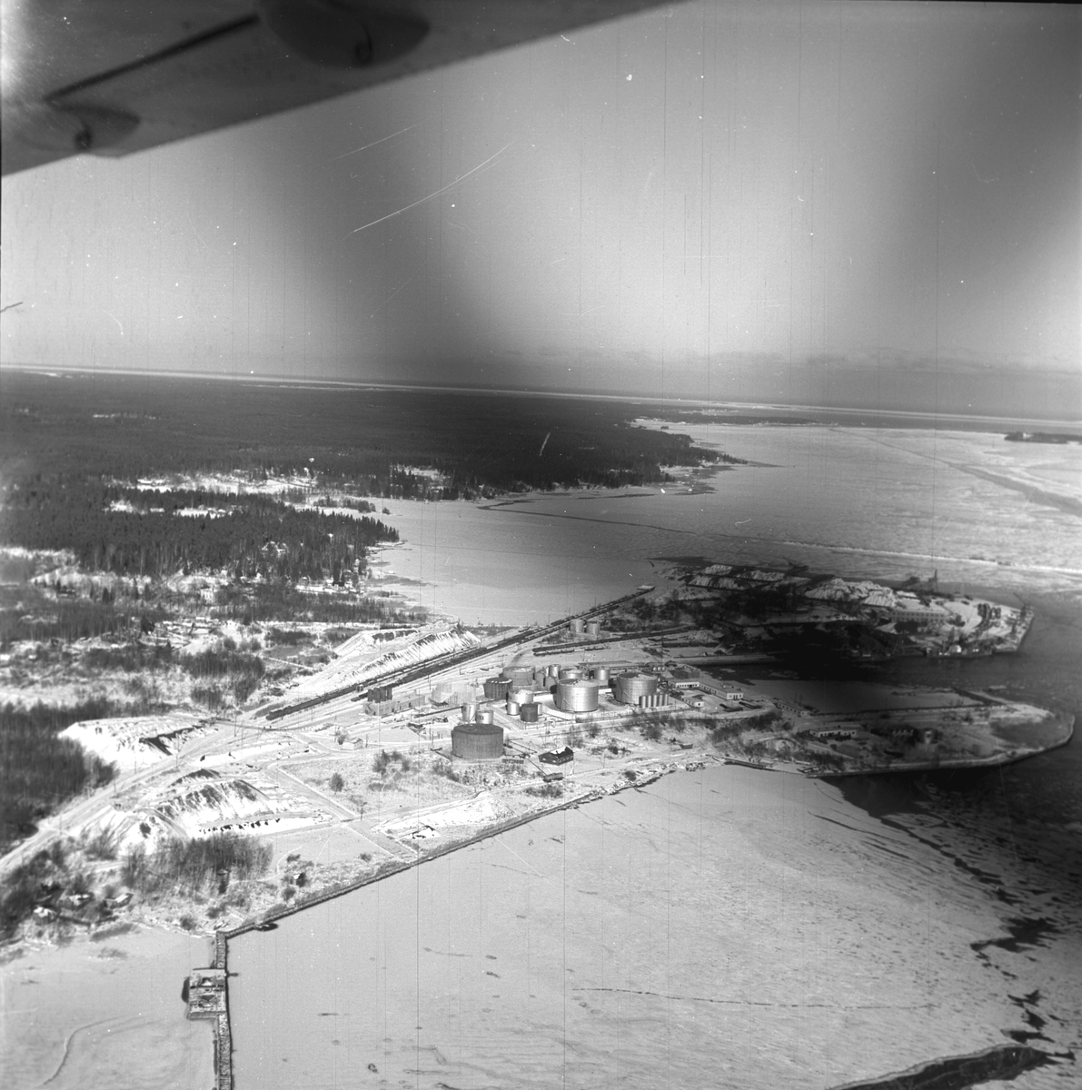 Fartyget Stellas haveri utanför Slangrevet. Flygbilder. 2 mars 1949.