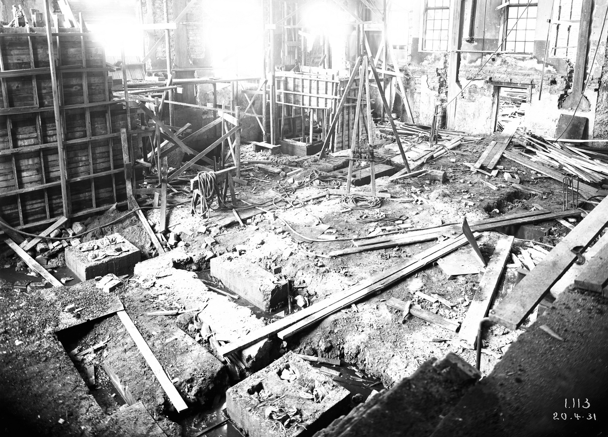 Gamla pannhuset under reparation. Korsnäs AB. Den 20 april 1931
