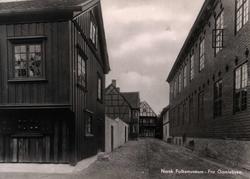 Postkort. Eldre bebyggelse i Oslo flyttet til  Gamlebyen, NF