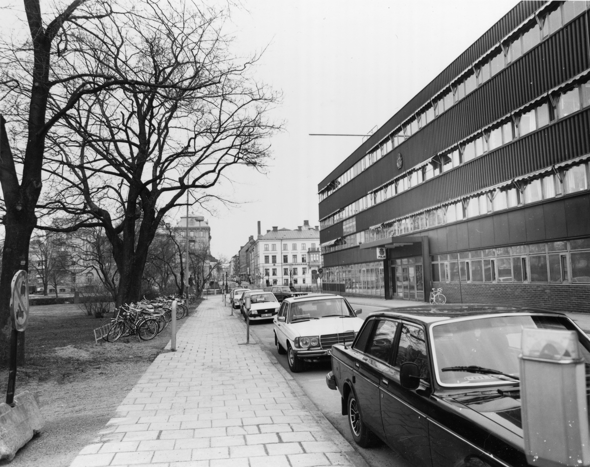 Södra Centralgatan. Polishuset (kv Buregården) t.h.
