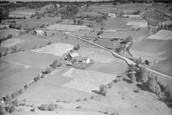 Oppgard gård, Øverbygda, Østre Gausdal, åkrer, skuronn, slåt