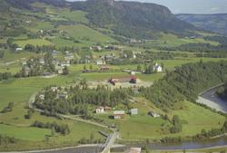 Oversiktsbilde, elv, bru, Forset, Vestre Gausdal