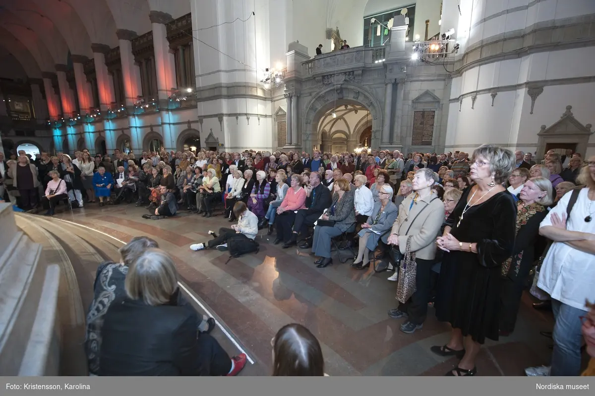 Rosa Taikon vernissage på Nordiska museet
"Smycken av Rosa Taikon"