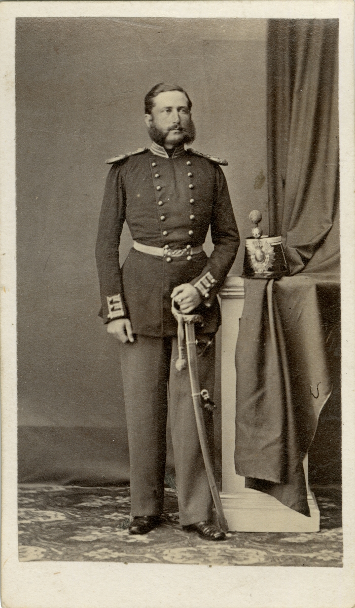 Porträtt av Carl Emil Melcher Bolivar von Warnstedt, löjtnant vid Smålands grenadjärbataljon I 7.