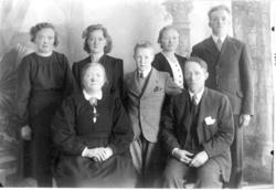 Rolv Kjeka (f. 1892) med familie