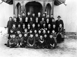 Foss skole i Hobøl 1922-23  med elever og lærere Ole Willums